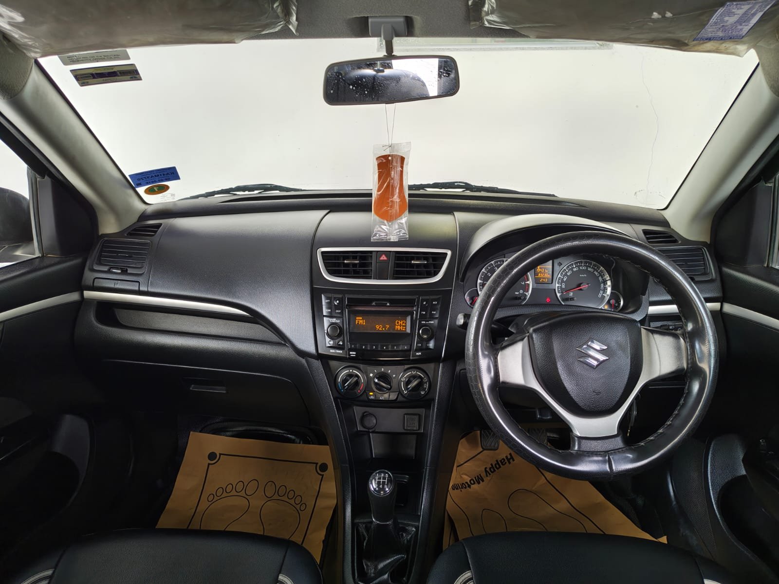 MARUTI SUZUKI SWIFT VXI